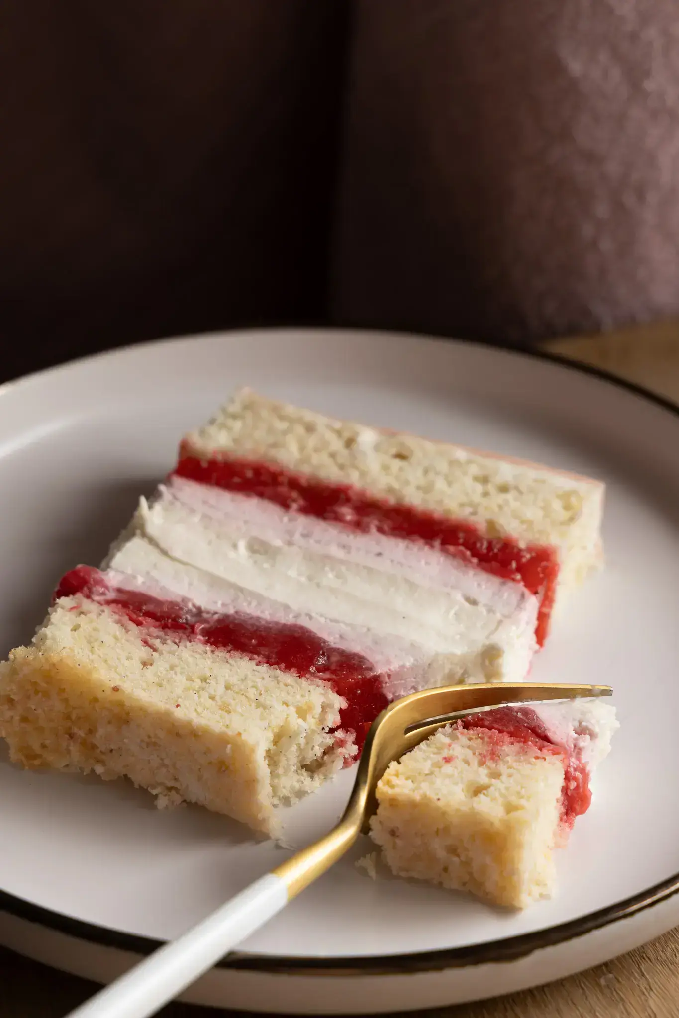 Клубничный пломбир